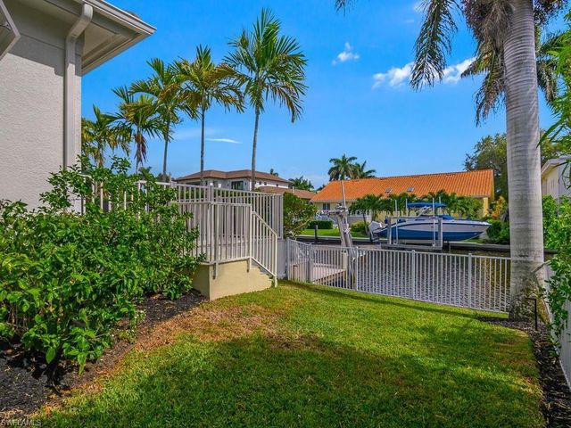 580 15th AVE S, Naples, FL 34102
