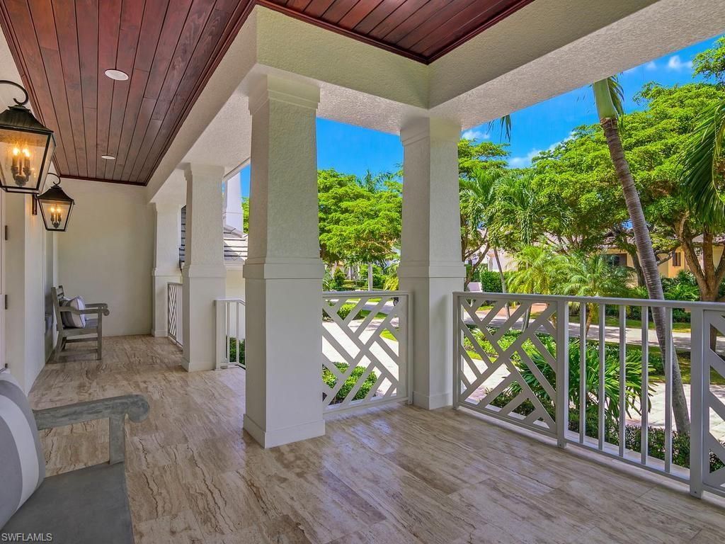 580 15th AVE S, NAPLES, FL 34102 — photo 2