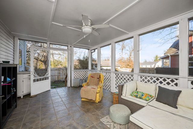 104 Center Court, Berea, KY 40403