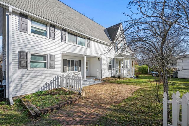 104 Center Court, Berea, KY 40403