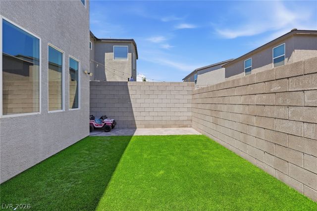 10170 Canyon Mantle Street, Las Vegas, NV 89166