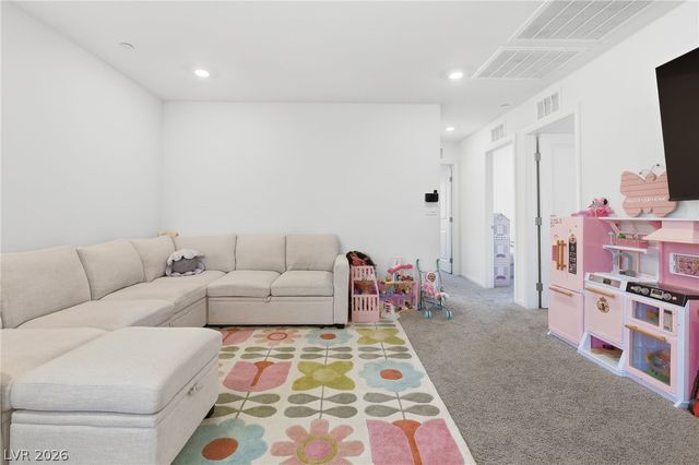 10170 Canyon Mantle Street, Las Vegas, NV 89166
