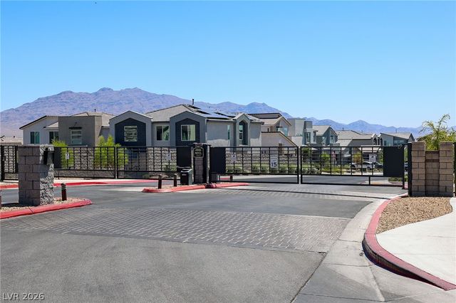 10170 Canyon Mantle Street, Las Vegas, NV 89166