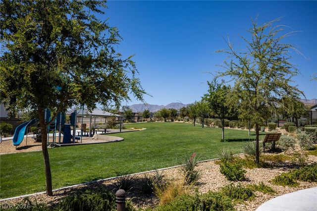 10170 Canyon Mantle Street, Las Vegas, NV 89166