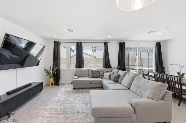10170 Canyon Mantle Street, Las Vegas, NV 89166