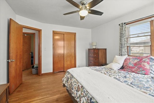 2105 SW Walnut Street, Blue Springs, MO 64015