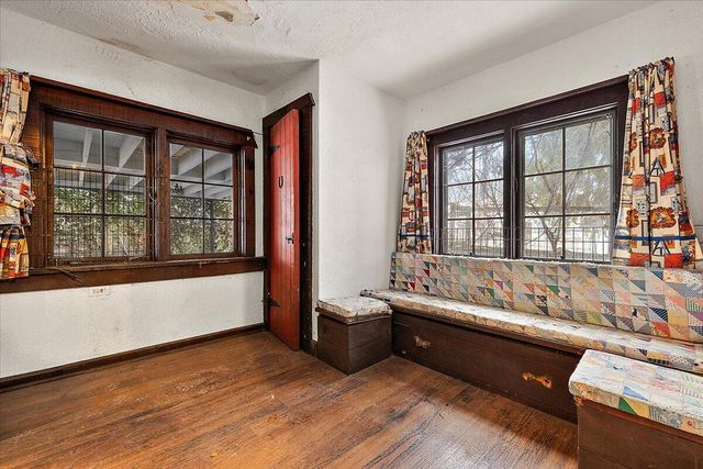 735 Renshaw Avenue, Clawson, MI 48017