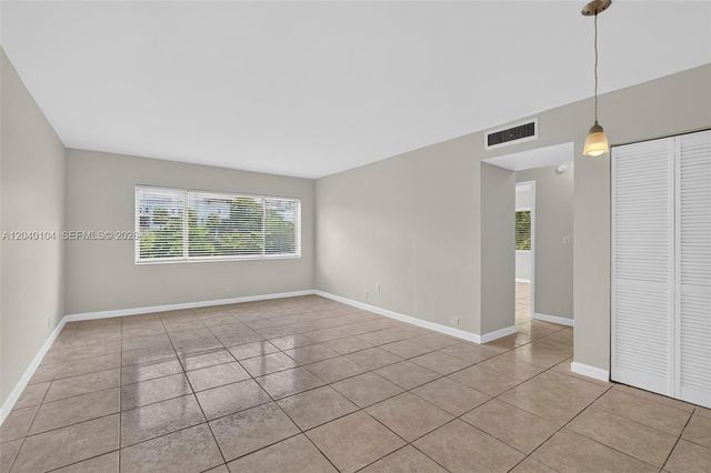 151 SE 6th Ave 16, Pompano Beach, FL 33060