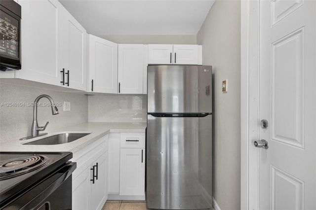 151 SE 6th Ave 16, Pompano Beach, FL 33060