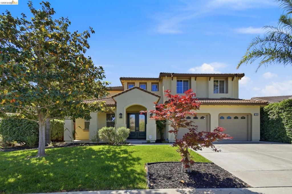 Image 1 of property listing at 1050 Overland Place, Vacaville, CA 95687