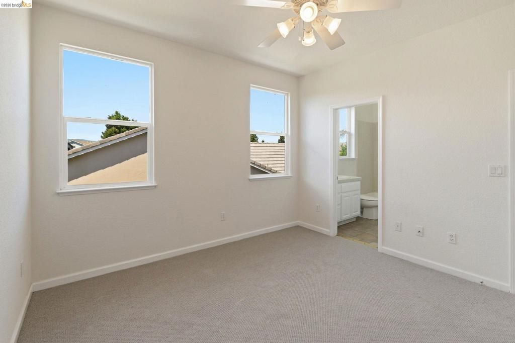 Image 27 of property listing at 1050 Overland Place, Vacaville, CA 95687