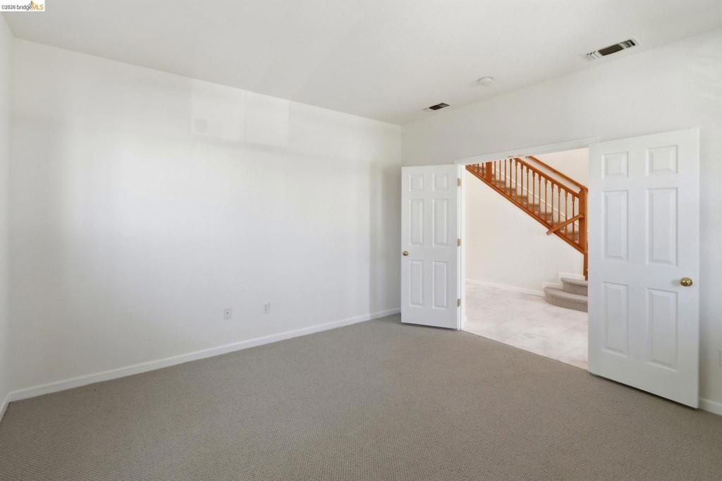 Image 34 of property listing at 1050 Overland Place, Vacaville, CA 95687