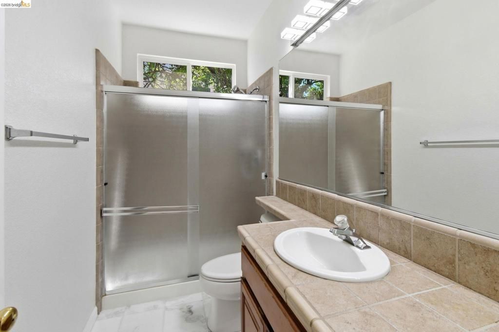 Image 37 of property listing at 1050 Overland Place, Vacaville, CA 95687