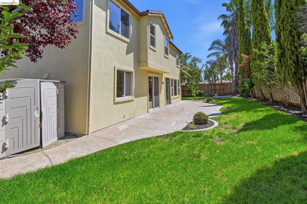 Image 43 of property listing at 1050 Overland Place, Vacaville, CA 95687