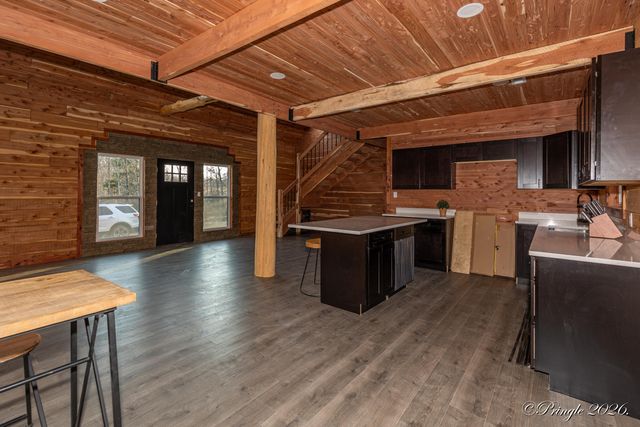 8969 Private Road 8209, West Plains, MO 65775