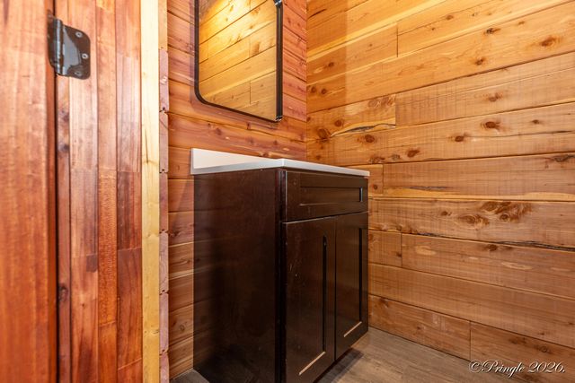 8969 Private Road 8209, West Plains, MO 65775