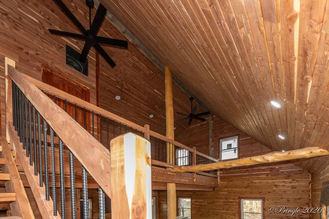 8969 Private Road 8209, West Plains, MO 65775