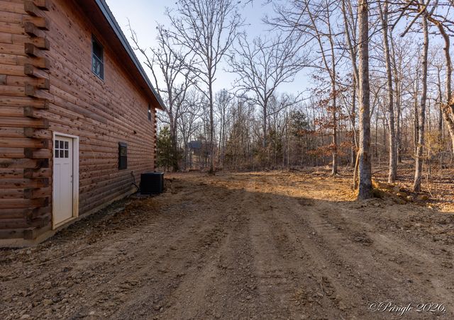 8969 Private Road 8209, West Plains, MO 65775