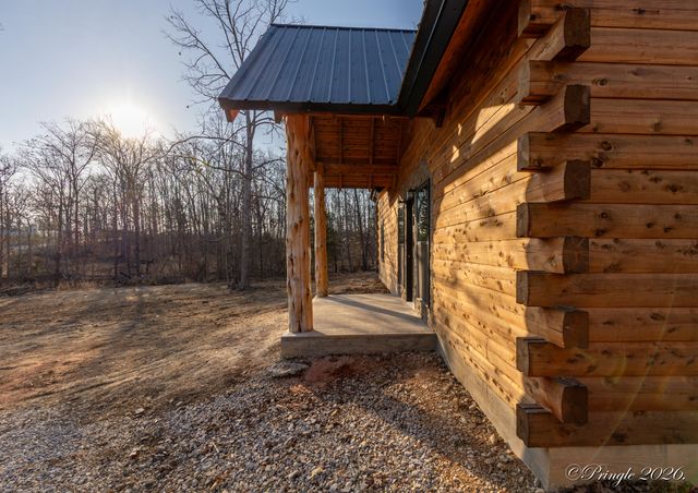 8969 Private Road 8209, West Plains, MO 65775