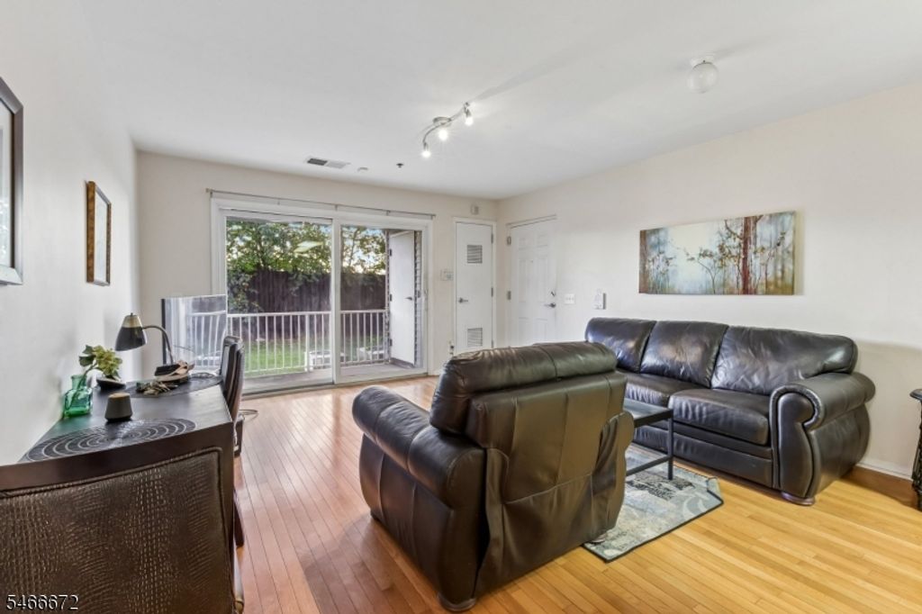 1116 Edpas Rd 1116, New Brunswick City, NJ 08901 — photo 3