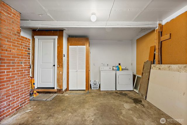 2949 S Bay Road NE, Olympia, WA 98506