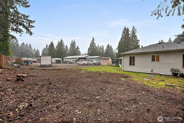 2949 S Bay Road NE, Olympia, WA 98506