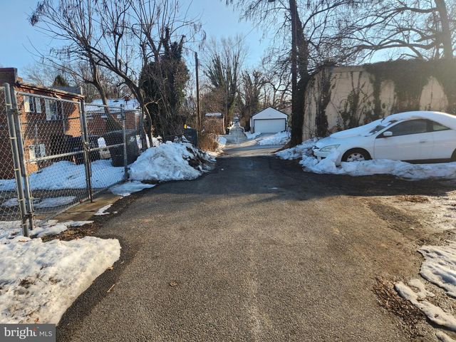 1107 48TH PL NE, Washington, DC 20019