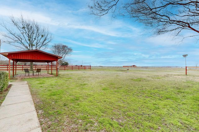 1401 Vz County Road 3411, Wills Point, TX 75169