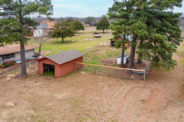 1401 Vz County Road 3411, Wills Point, TX 75169