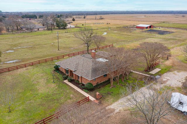 1401 Vz County Road 3411, Wills Point, TX 75169