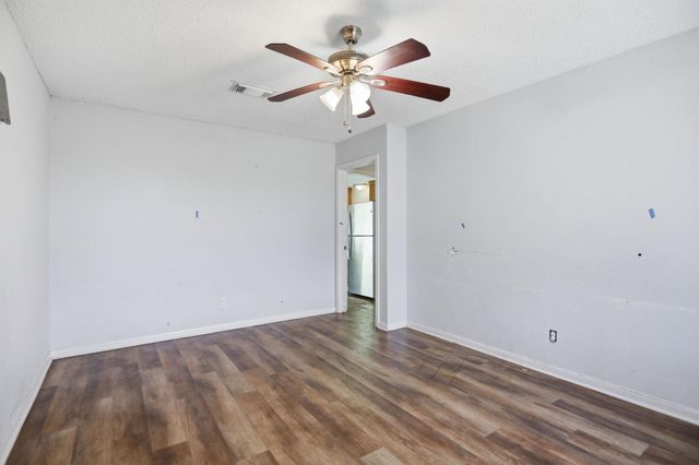 4211 Hartsville Road, Houston, TX 77047