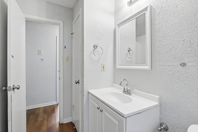 4211 Hartsville Road, Houston, TX 77047