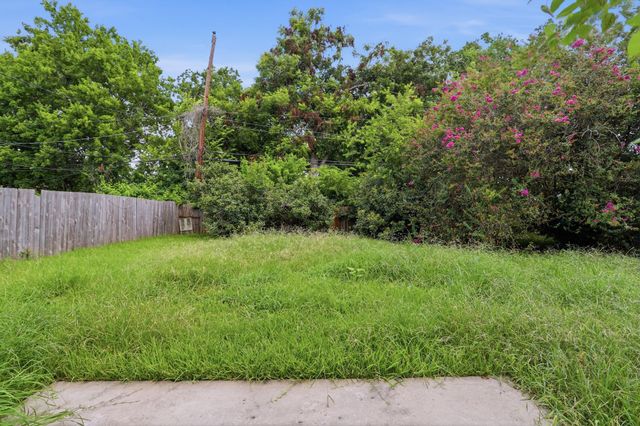 4211 Hartsville Road, Houston, TX 77047