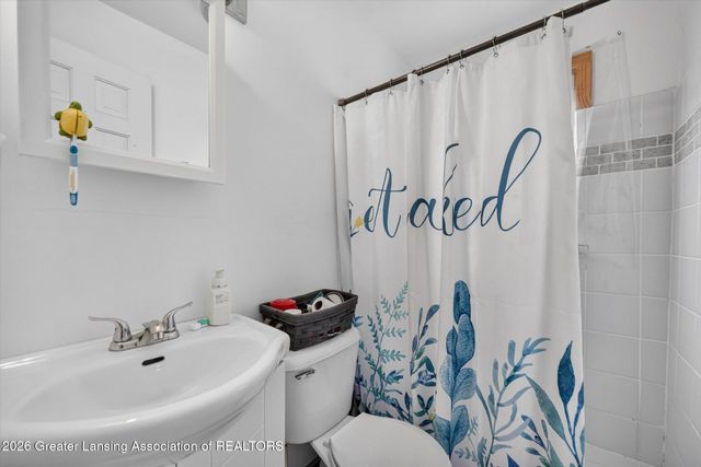 925 Holten Street, Lansing, MI 48915