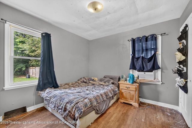 925 Holten Street, Lansing, MI 48915