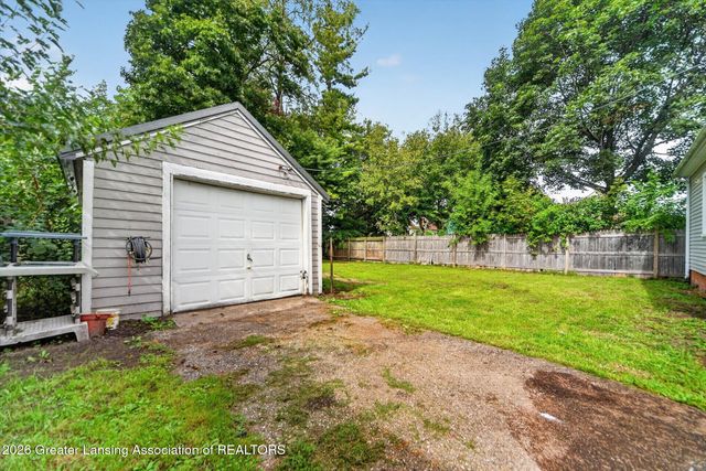 925 Holten Street, Lansing, MI 48915