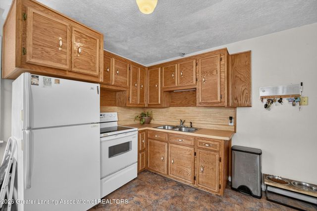925 Holten Street, Lansing, MI 48915