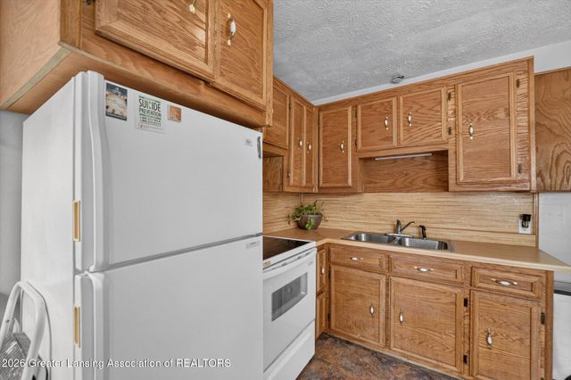 925 Holten Street, Lansing, MI 48915