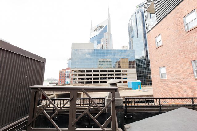 305 Church St Apt 306, Nashville, TN 37201