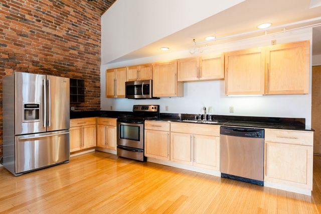 305 Church St Apt 306, Nashville, TN 37201