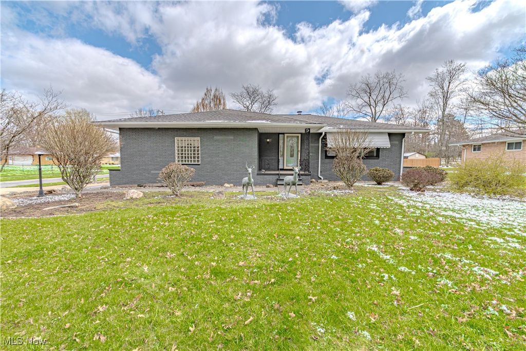 9135 Vista Drive, North Royalton, OH 44133