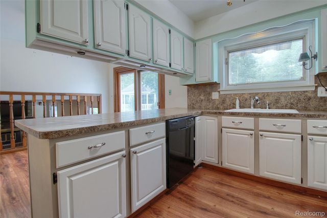 8695 Stout Avenue, Grosse Ile Township, MI 48138