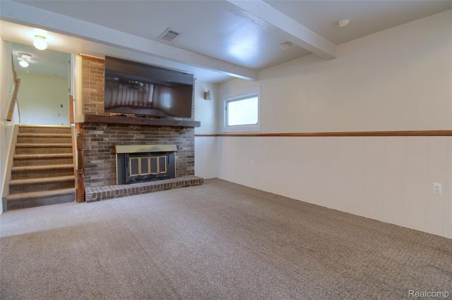 8695 Stout Avenue, Grosse Ile Township, MI 48138