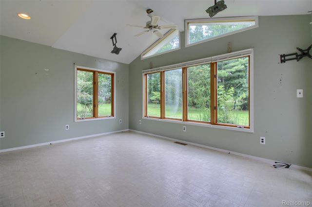 8695 Stout Avenue, Grosse Ile Township, MI 48138