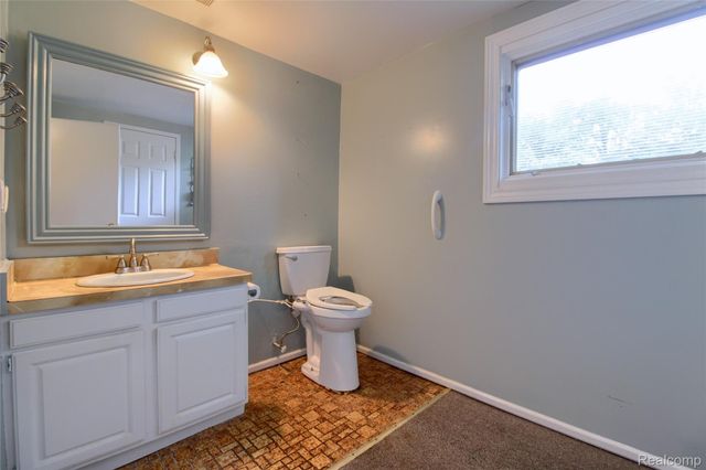 8695 Stout Avenue, Grosse Ile Township, MI 48138