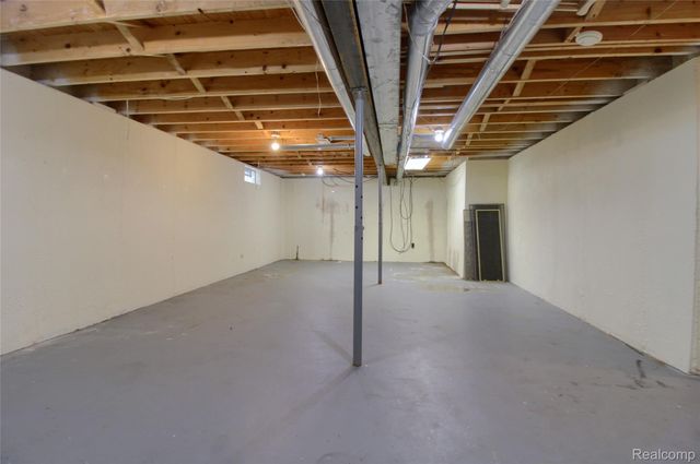 8695 Stout Avenue, Grosse Ile Township, MI 48138