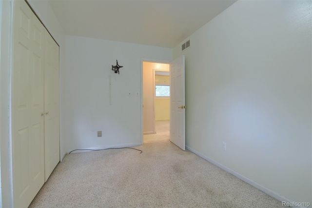 8695 Stout Avenue, Grosse Ile Township, MI 48138