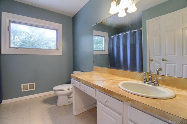 8695 Stout Avenue, Grosse Ile Township, MI 48138