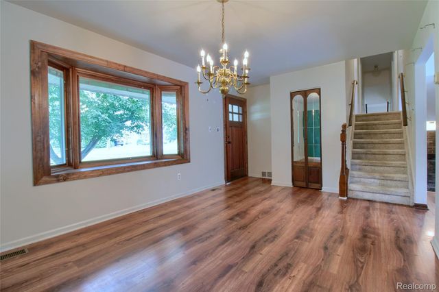 8695 Stout Avenue, Grosse Ile Township, MI 48138