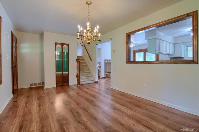 8695 Stout Avenue, Grosse Ile Township, MI 48138